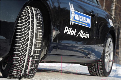 Зимняя шина Michelin Pilot Alpin PA4 255/45R19 104W