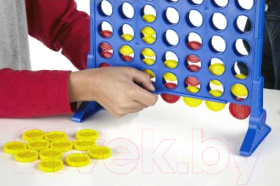 

Настольная игра Hasbro, Собери 4 / A5640